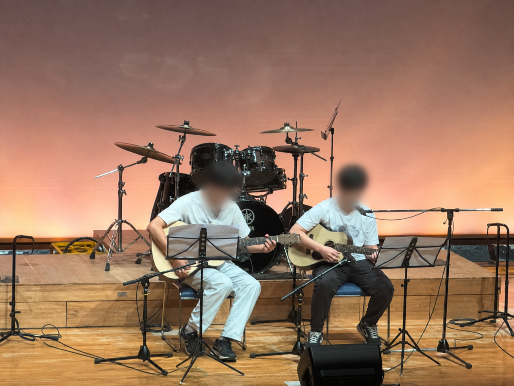 ジュニアギター＆ドラムコンサートの様子